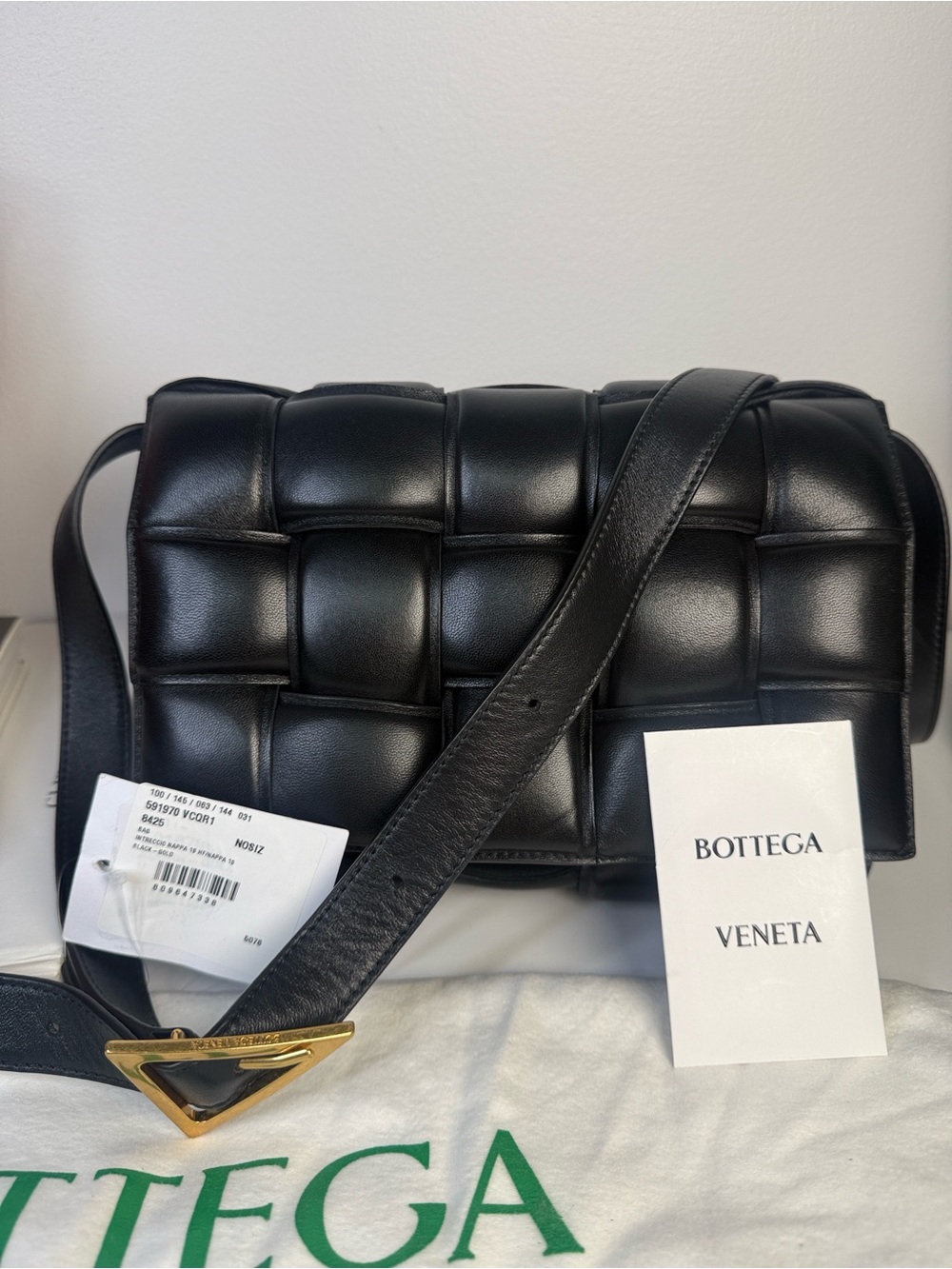 Bottega Veneta Padded Cassette medium bag - Black - Brand New - AUTHENTIC